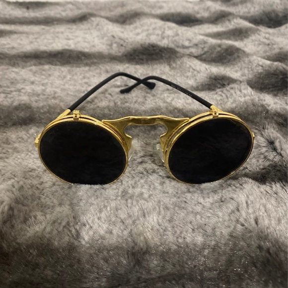 Retro sunglasses - Picture 2 of 3